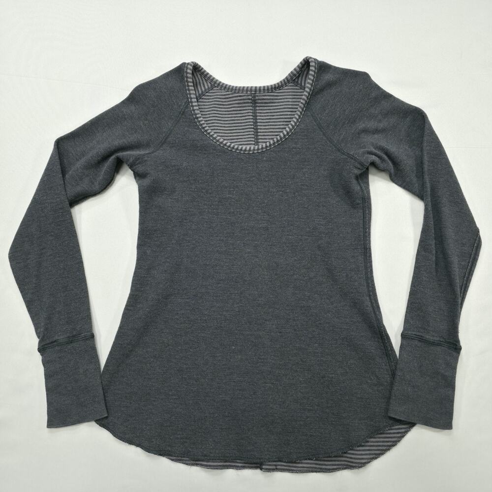 Lululemon Reversible Scoop Neck Long Sleeve Yoga Top Size 4 Gray Fitted Striped